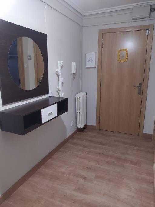 Fc Temple Apartment Понферада Екстериор снимка